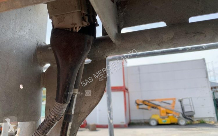 منصة تلسكوبية Manitou nacelle automotrice a...