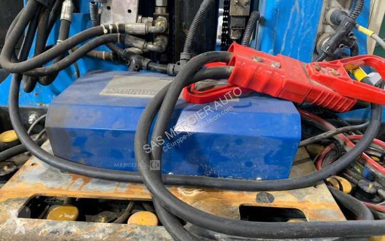 Nacelle ATN nacelle a mat vertical automotrice...