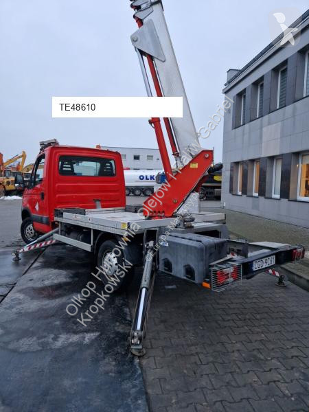 منصة تلسكوبية Iveco MX200