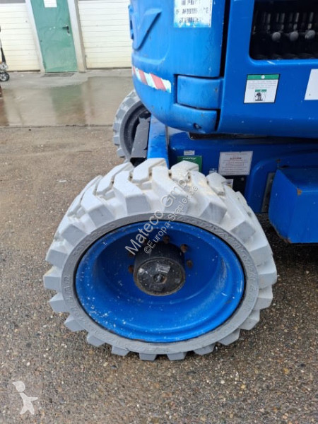 منصة تلسكوبية Niftylift HR17 HYBRID 4X4
