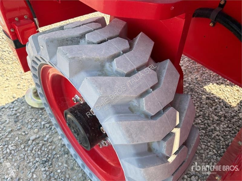 Автовишка Magni 4x4 Electric Scissor Lift (Unused)