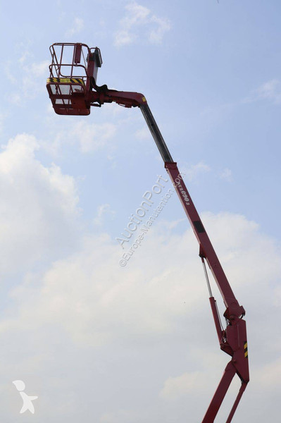 Plataforma elevadora Isuzu NUL090-2