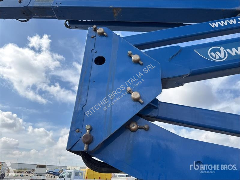 Plataforma JLG Articulating Boom Lift