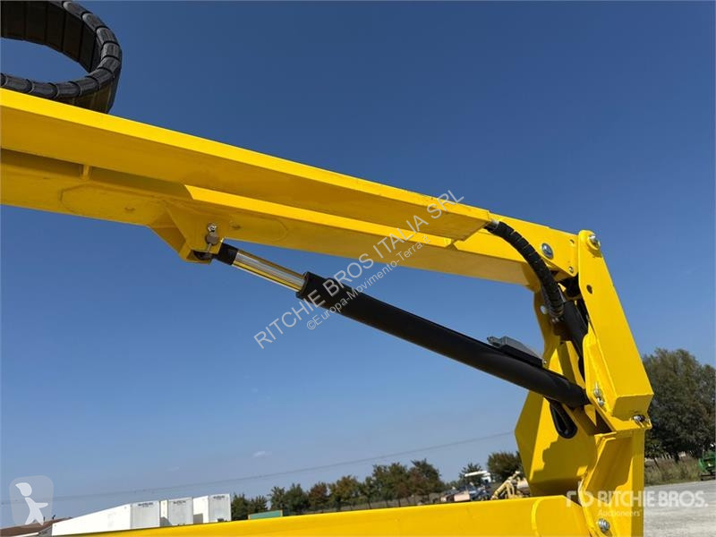 Emelőkosár Airo A12E Electric Articulating Boom...