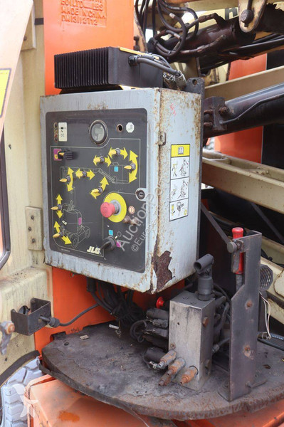 Plataforma elevadora JLG