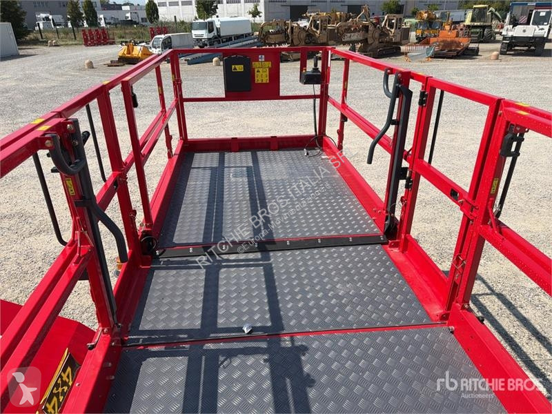 Автовишка Magni DS1523RTP 4x4 Diesel Scissor...