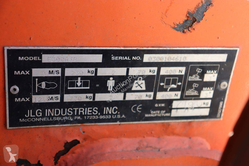 Plataforma elevadora JLG