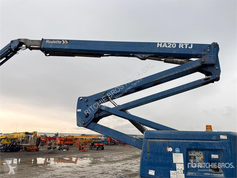 Автовышка Haulotte HA20RTJ Articulating Boom Lift