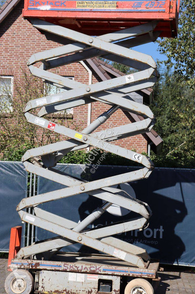 Lift Skyjack SJ4832