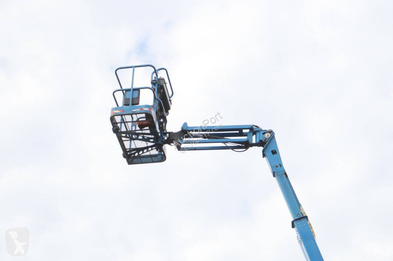Plataforma elevadora JLG