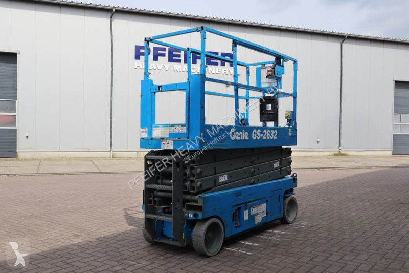 Piattaforma aerea Genie Electric, Working...