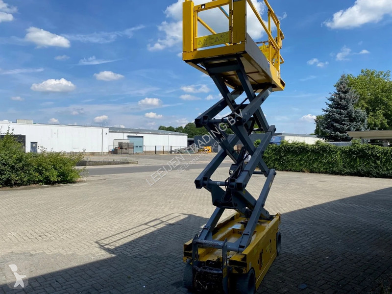 Hoogwerker Genie 2032 RESERVED/ GERESERVEERD/...