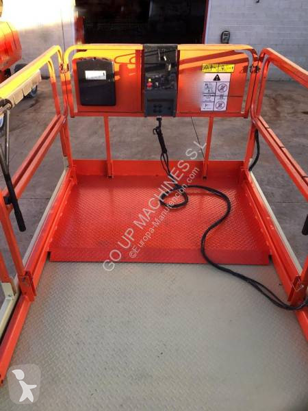Piattaforma aerea JLG