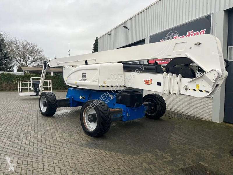Lift JLG 4x4x4 Articulated boomlift, 2013 Year!
