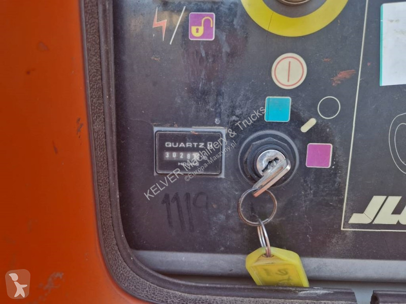 Piattaforma aerea JLG * wysokosc robocza 26,50 m *