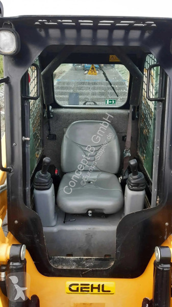 Shovel Gehl RT 165