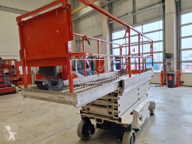Piattaforma aerea JLG