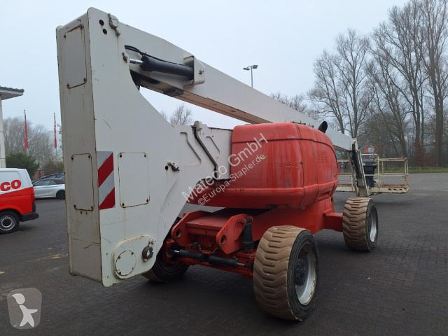 Piattaforma aerea JLG