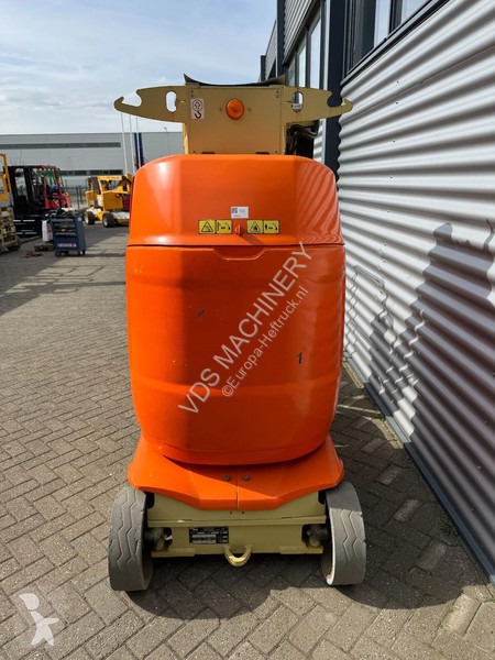 Piattaforma aerea JLG 10E