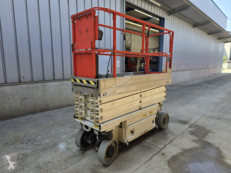 Piattaforma aerea JLG