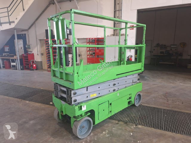 منصة تلسكوبية Genie GS-2032
