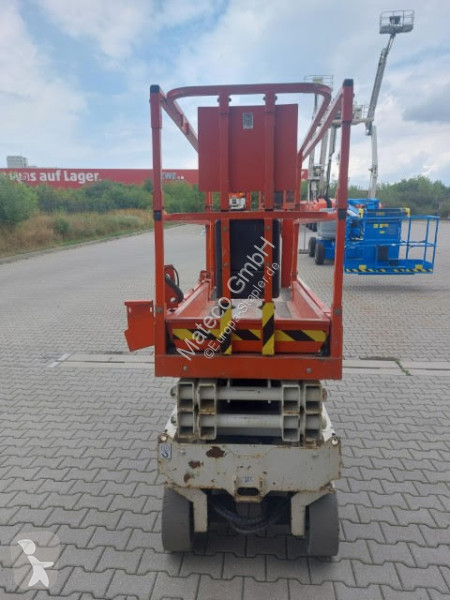 منصة تلسكوبية Genie GS-2032