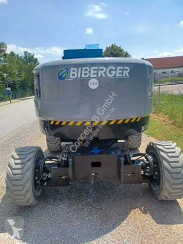 Nacelle automotrice articulée télescopique Genie