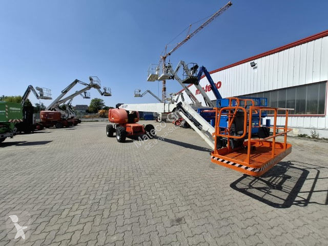 Piattaforma aerea JLG