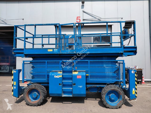 Piattaforma aerea Genie GS-5390