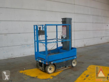 Nacelle automotrice Mât vertical Skyjack