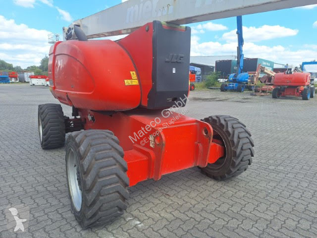 Piattaforma aerea JLG