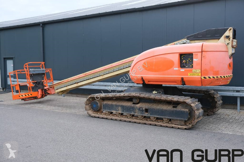 Piattaforma aerea JLG C | 2008 | 5911h |...
