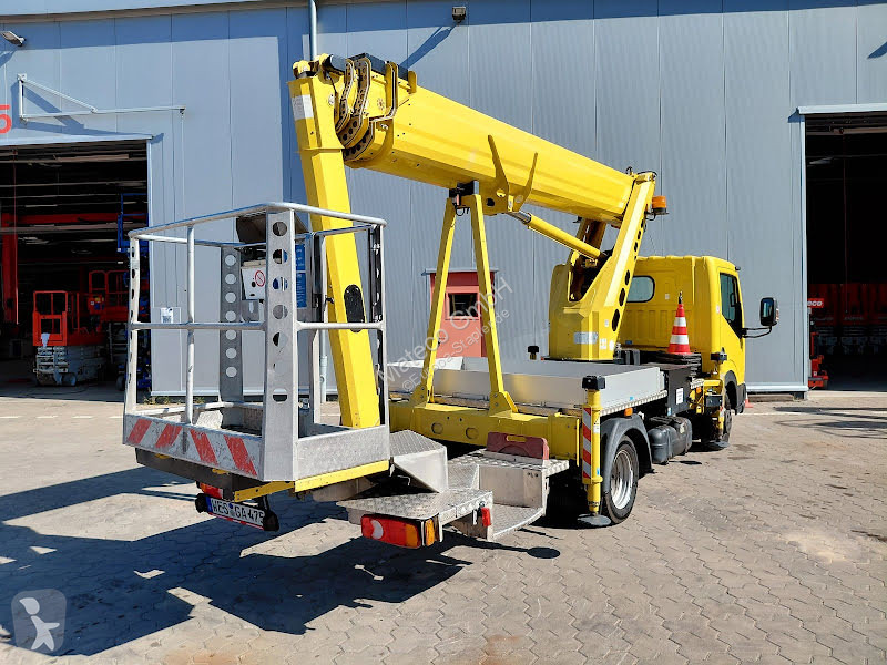 Nacelle Ruthmann TBR 220 / NISSAN CABSTAR
