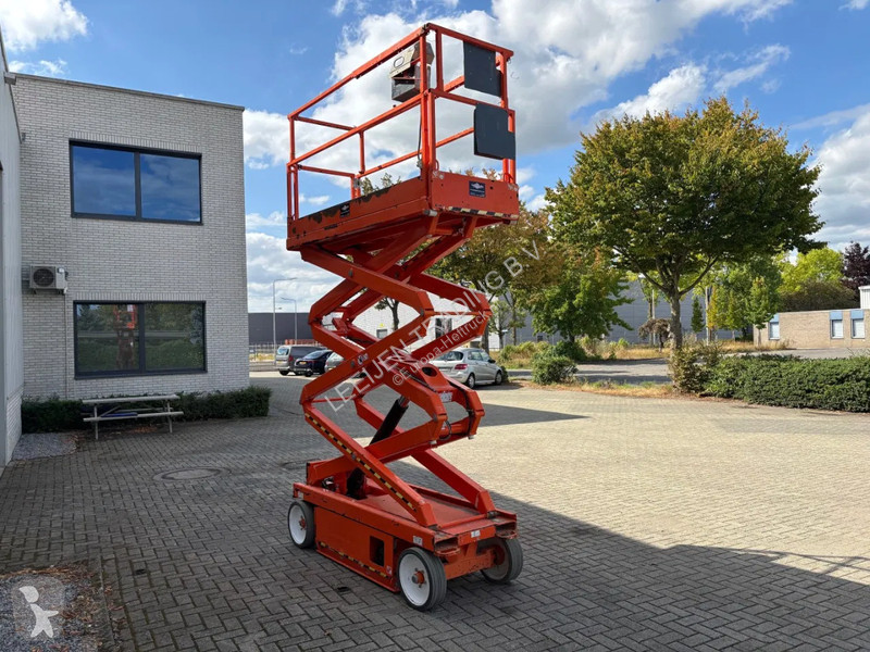 منصة تلسكوبية Skyjack SJ III 3220, Electric...