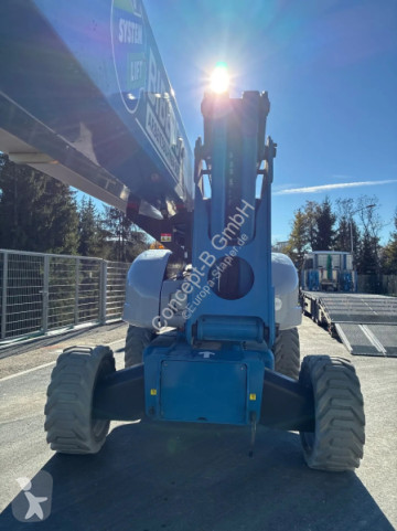 Nacelle automotrice articulée télescopique Niftylift