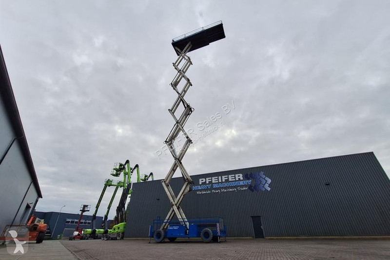 منصة تلسكوبية Hollandlift Megastar G320DL30...