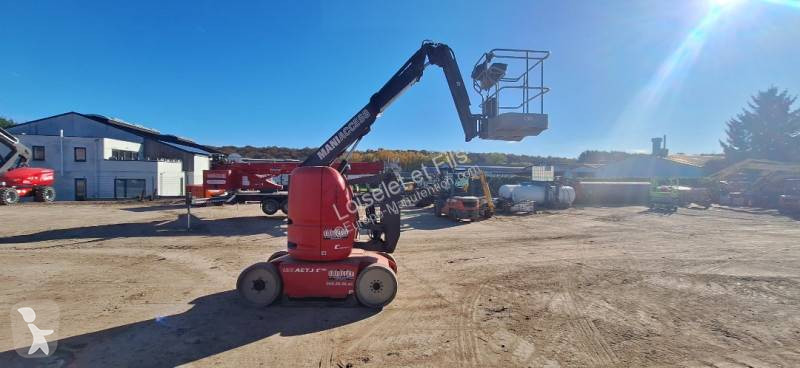 منصة تلسكوبية Manitou