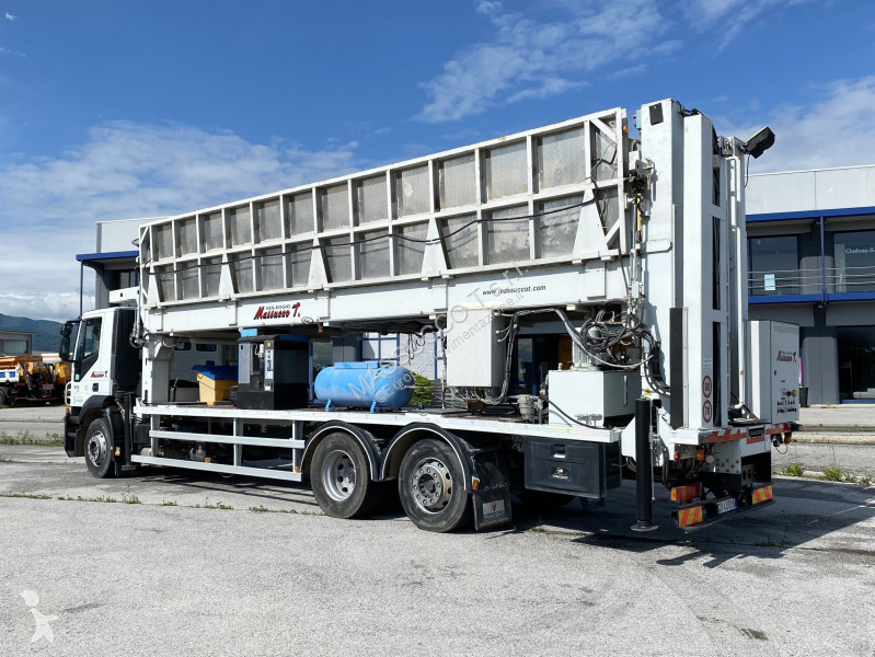 منصة تلسكوبية Iveco STRALIS 310