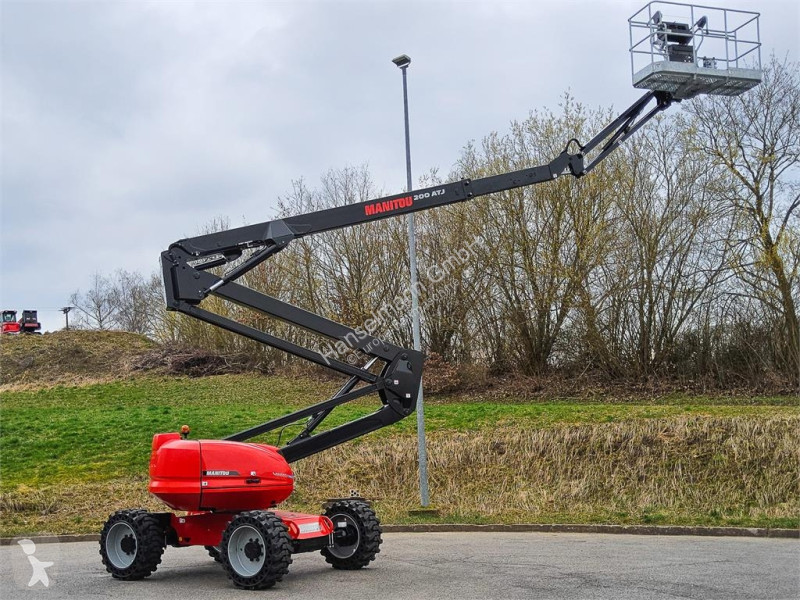 منصة تلسكوبية Manitou