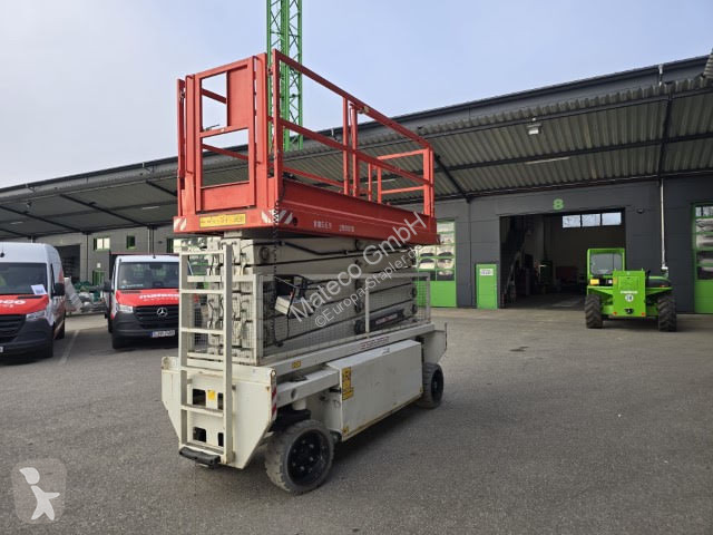 منصة تلسكوبية Hollandlift N-165EL12