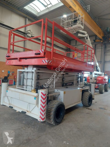 منصة تلسكوبية Hollandlift B-165DL25 4WD/P/N