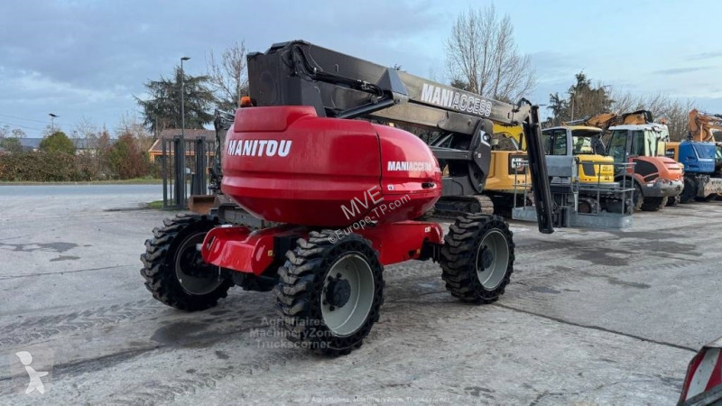 منصة تلسكوبية Manitou