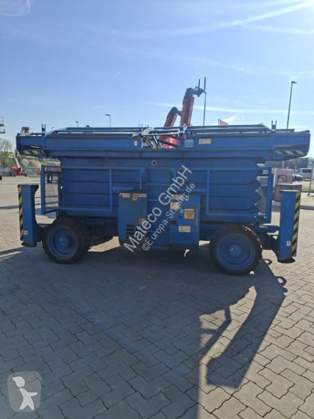 منصة تلسكوبية Genie GS5390