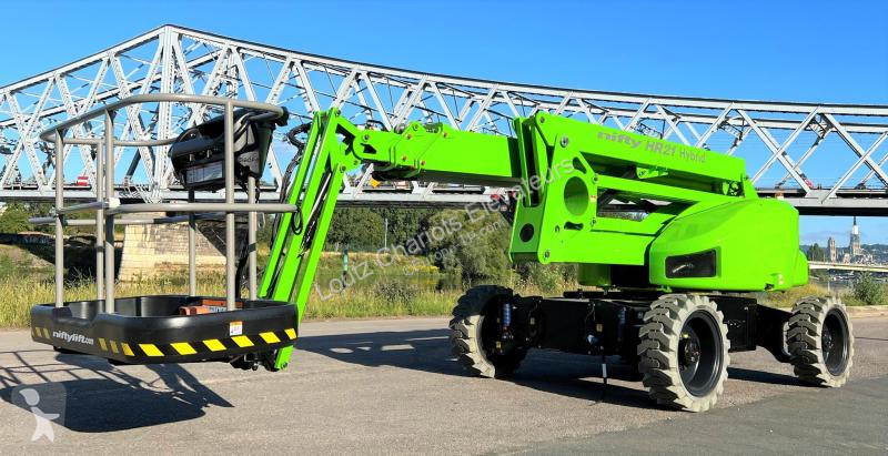 منصة تلسكوبية Niftylift  HR 21 hybride