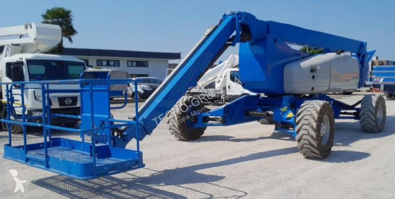 منصة تلسكوبية Genie ZX135/70