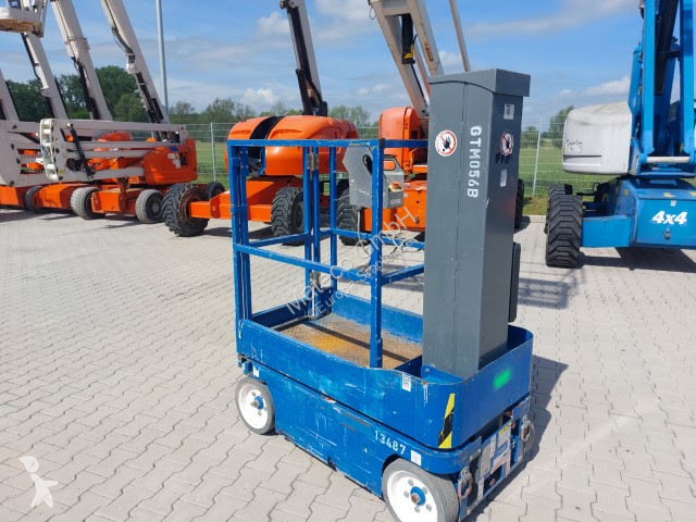 منصة تلسكوبية Skyjack SJ12
