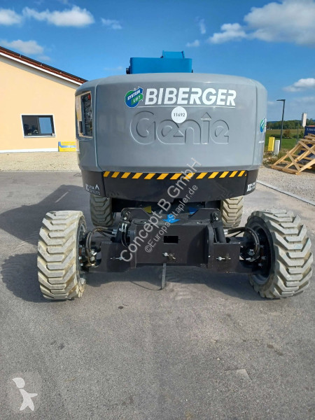 منصة تلسكوبية Genie Z45 XC