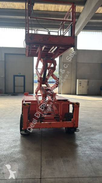 منصة تلسكوبية Skyjack SJ 6826RT