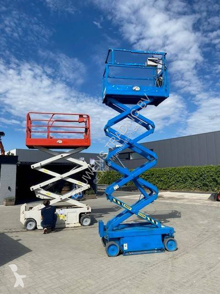 منصة تلسكوبية Skyjack SJ III 3219