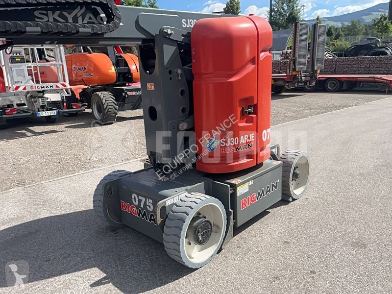 منصة تلسكوبية Skyjack SJ30AJ